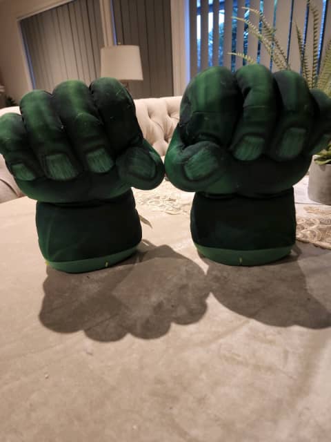 hulk smash glove