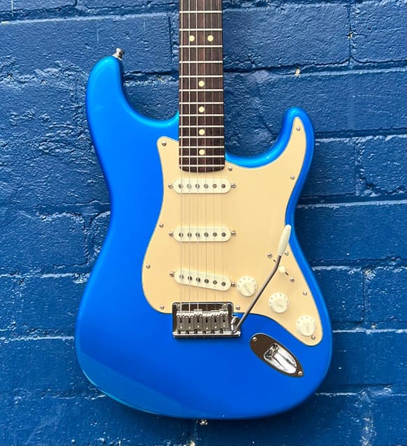 fender stratocaster american standard 2002