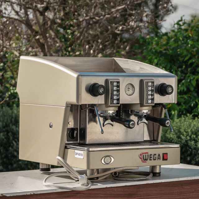 Clean Wega 10 Amp Atlas Compact Commercial Coffee Machine Coffee