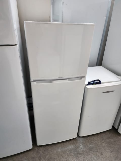 westinghouse frost free fridge not getting cold