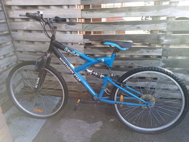 mongoose d70r mountain bike