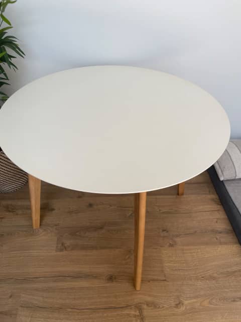 free dining table gumtree