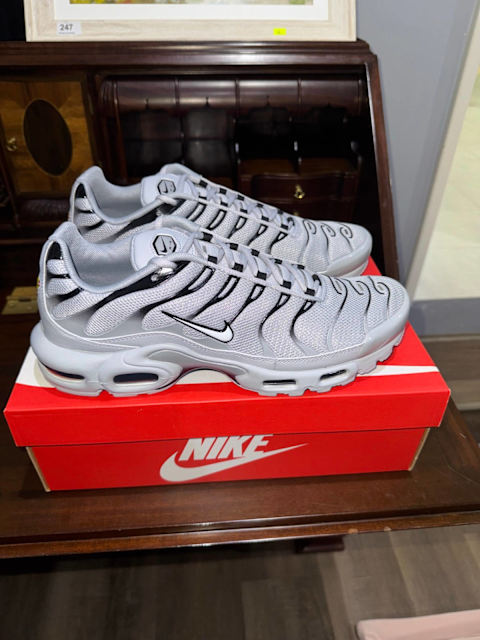 Nike tn1 triple grey Men's Shoes in Henley Brook WA