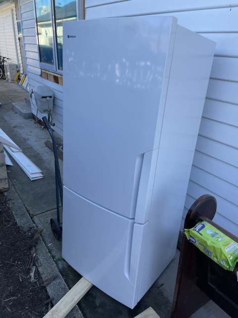 westinghouse fridge wbe4500wa