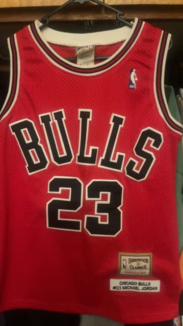 Mens Chicago Bulls Michael Jordan Guernsey | Tops | Gumtree Australia ...