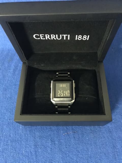 Cerruti 1881 sale digital watch