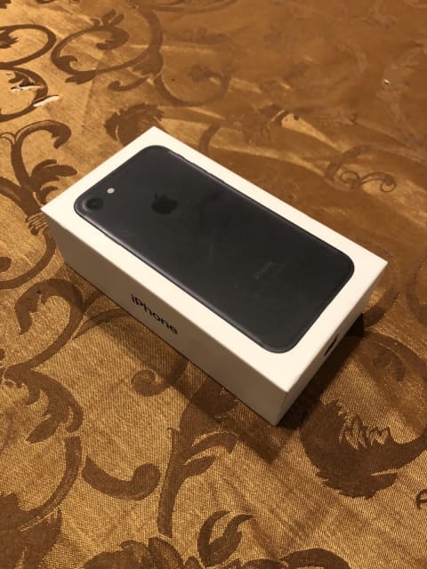 iPhone 7 32GB Black MM [A1778] MN8X2X/A - Hornsby
