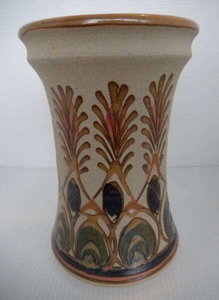 Vint 20th Cent Australian Rosewood Pottery vase by Annelore Schneider ...