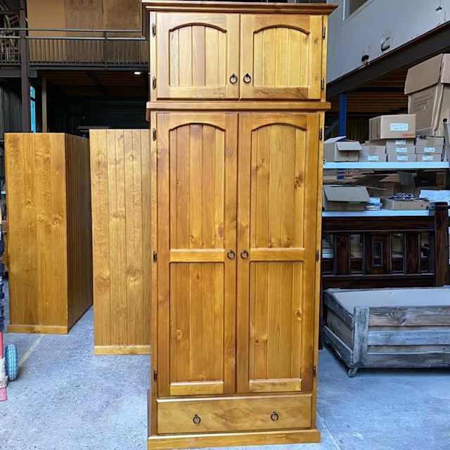 CL 900W TOP SOLID WOOD WARDROBE Wardrobes Gumtree Australia