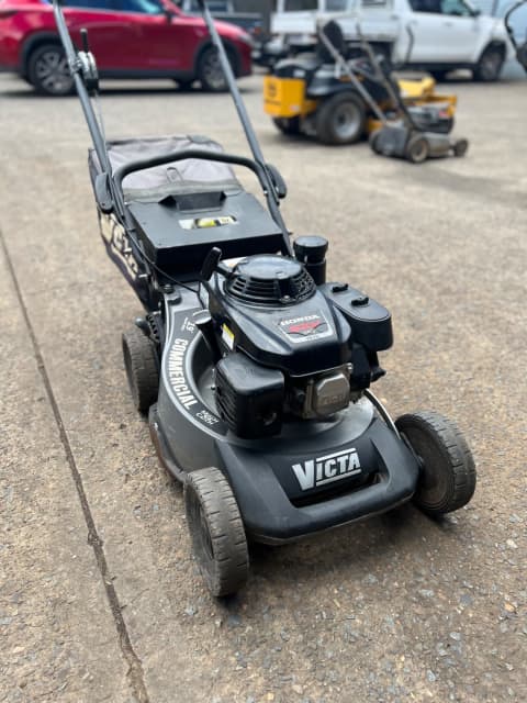 Victa commercial mower hot sale