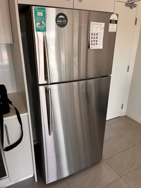 hisense 526l fridge