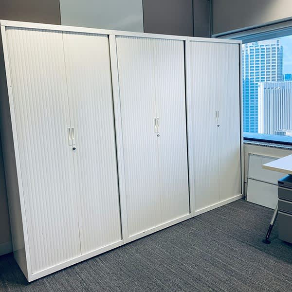 Our Price 450 RRP 1100! Metal tambour slide in