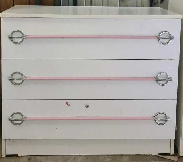 Book shelf with cupboard and 3 draw cupboard. Bookcases & Shelves