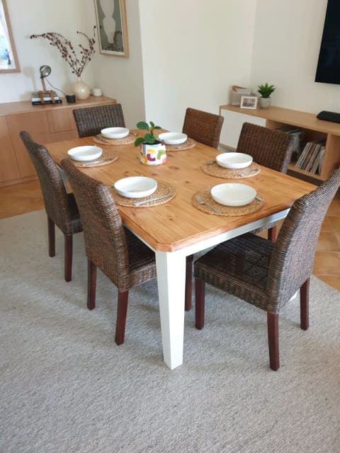 gumtree large dining table