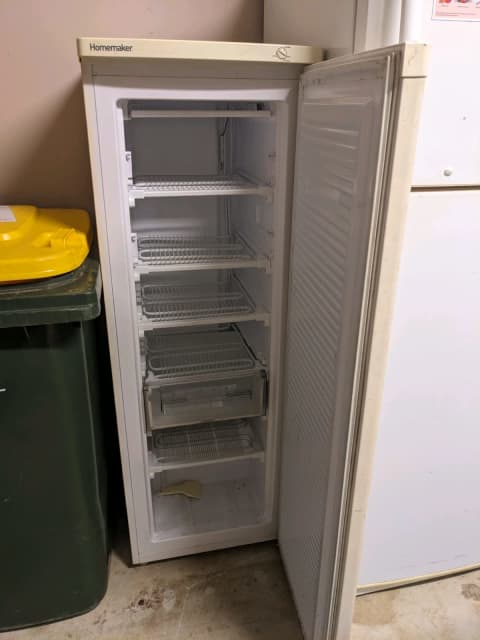 hotpoint rla36p 1 fridge