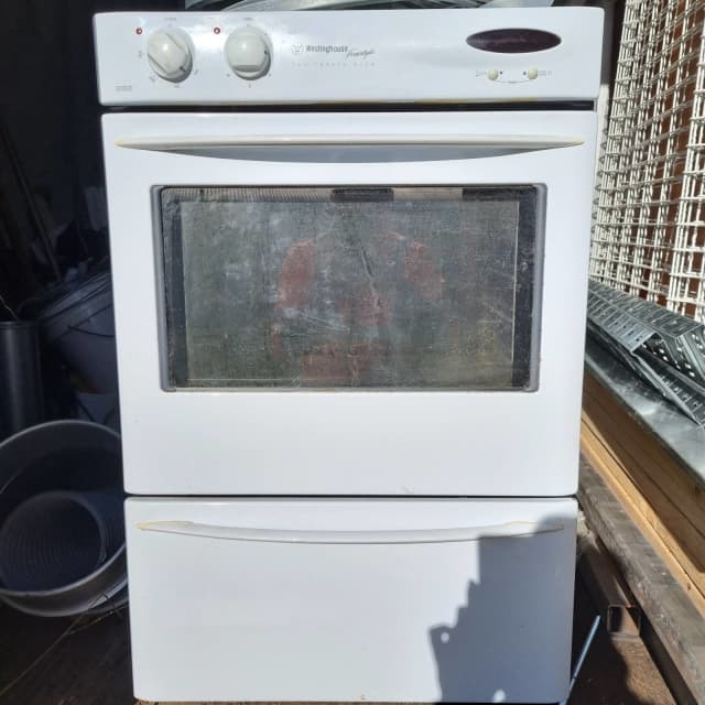 westinghouse freestyle fan forced oven