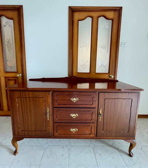 Van Treight Furniture Buffet Sideboard/Hallway Buffets & Side
