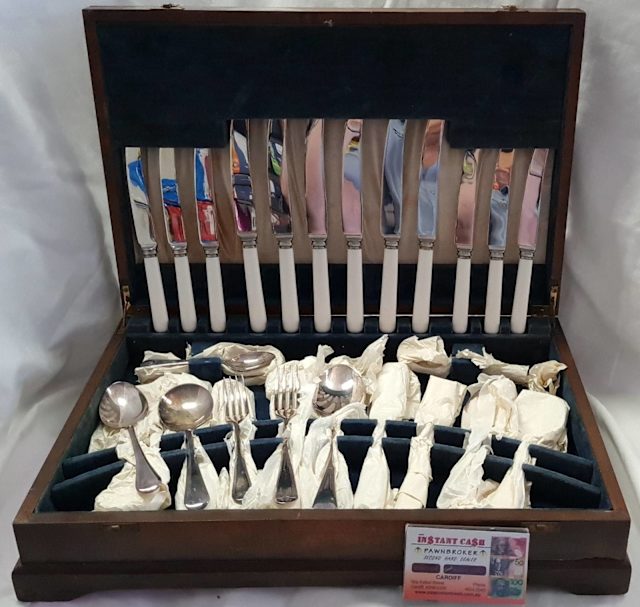 Vintage 44pce Cutlery Set ASTOR Antiques in Cardiff NSW Gumtree Australia