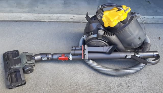 Dyson DC29 Bagless Vacuum Cleaner | Vacuum Cleaners | Gumtree Australia ...