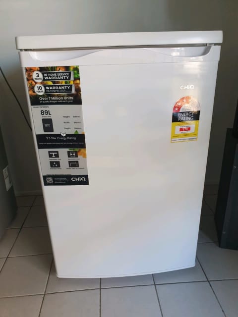 chiq freezer 89l