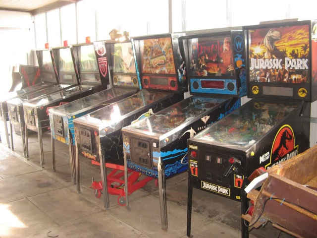 Pinball and Arcade machines WANTED - pay top $$$ - Collectables in ...