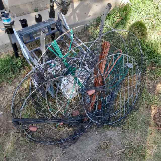 Fishing trolley with 6 crab nets, Fishing