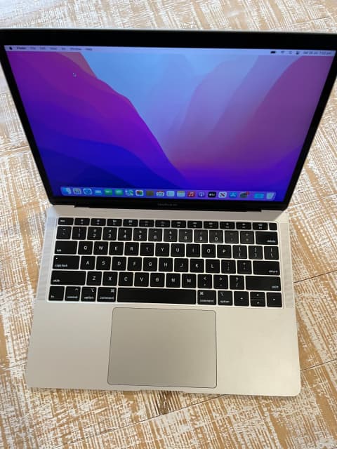 MacBook Air 13 inch 2018 - 1.6GHz i5 8GB RAM 128GB SSD