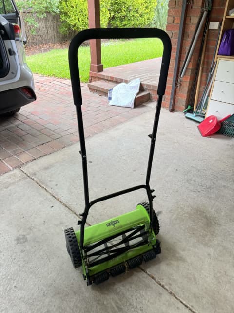 16-inch Manual Reel Lawn Mower Adjustable 5-Blade Push Lawn