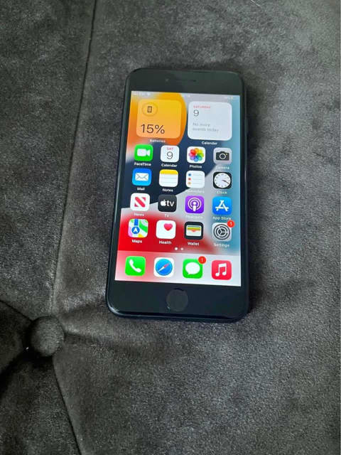 Excellent Cond. Apple iPhone 7 128GB Unlocked - Phonebot