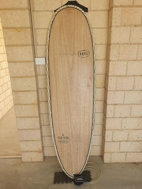 surfboard fin rack