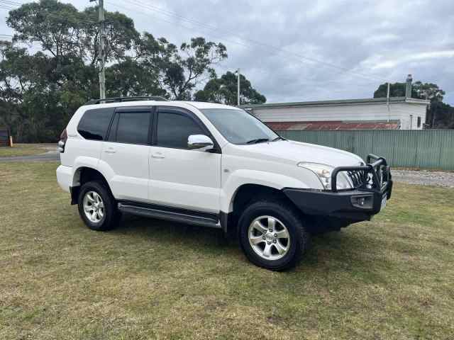 2009 Toyota Landcruiser Prado GXL | Cars, Vans & Utes | Gumtree ...