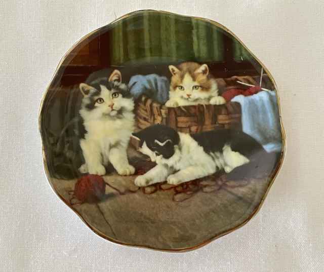 Brimstone miniature porcelain plate dish featuring playful cats | Other ...