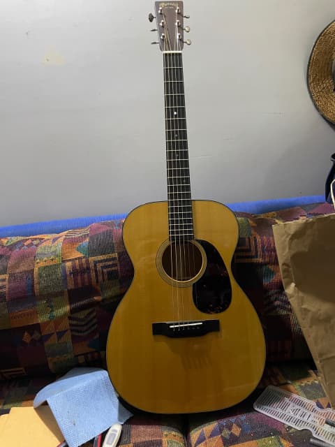 gumtree martin acoustic guitar