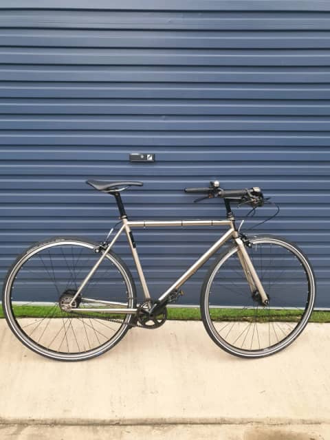 specialized globe roll 8