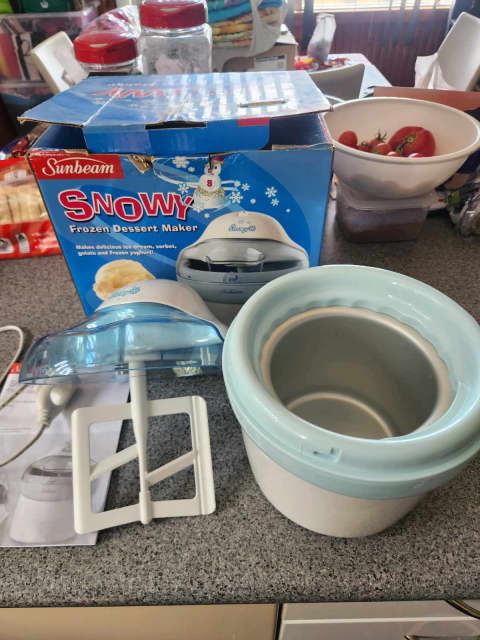 Sunbeam snowy outlet ice cream maker