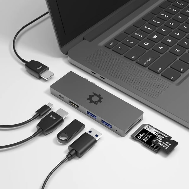 NOV8Tech 7in2 USB C Hub - TB3 (2x) Ports, HDMI (1x)