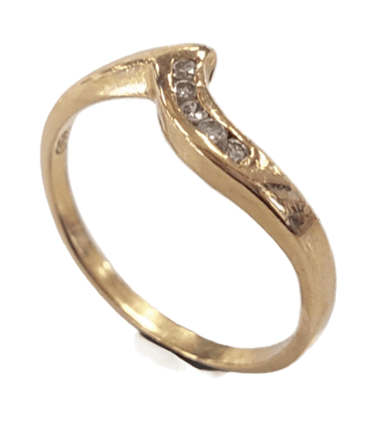 18ct yellow gold diamond ring size P Women's Jewellery Gumtree