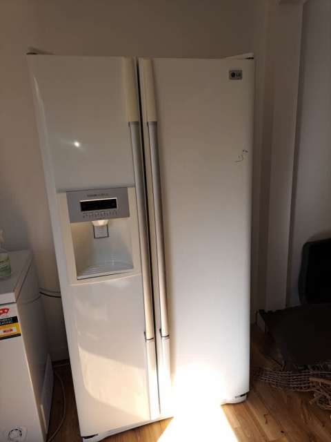 Fridge/freezer good condition - Fridges & Freezers in Burton SA ...