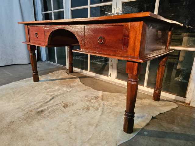 Beautiful Vintage Timber Dutch-Colonial Javanese Desk -Table-Can Del ...