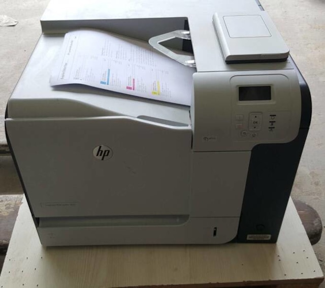 hp laseret interprise 500 colour 551 workgroup laser printer 551