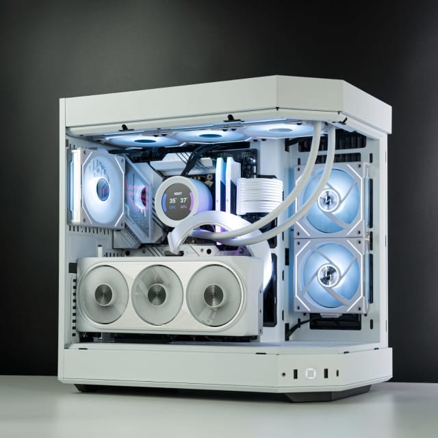 Intel i9 13900K FISHTANK PC RTX 4070 Ti 32GB Ram 2TB SSD