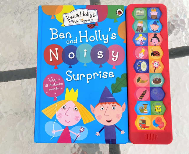 Ben and Hollys Noisy Surprise 18 Button Sound Book Little Kingdom ...