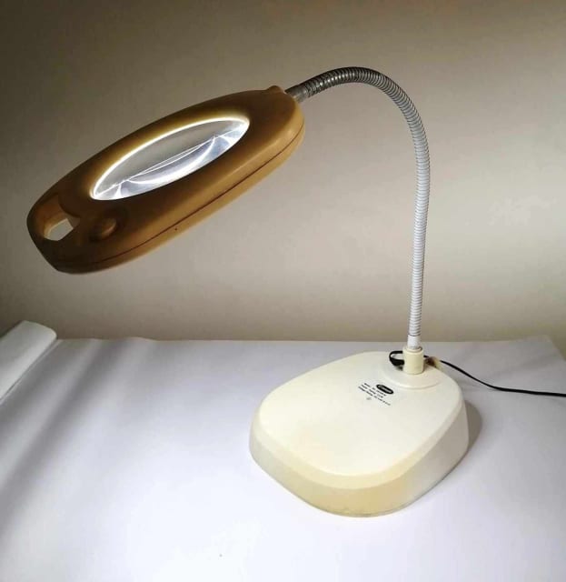 Vintage white Triumph magnifying Lamp 2X Table & Desk Lamps Gumtree
