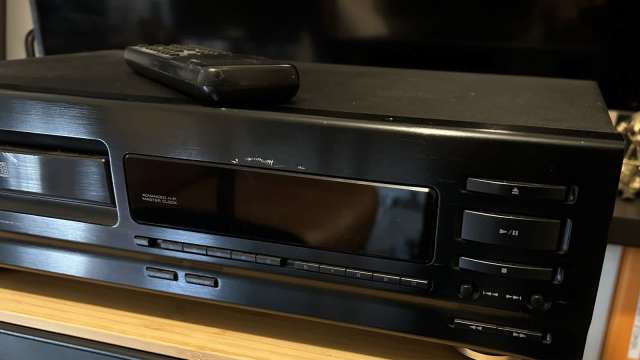 Kenwood DP 5060 CD player with IR remote | Stereo Systems | Gumtree ...