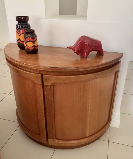 CHISWELL MID CENTURY CONSOL/CUPBOARD IN TIMBER & Veneer Other