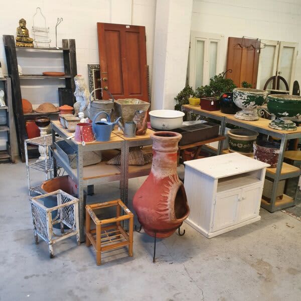 Vintage plant pots different pots different prices Pots & Garden Beds