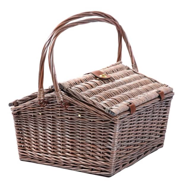 4 Person Picnic Basket Baskets Set Outdoor Blanket Wicker Deluxe