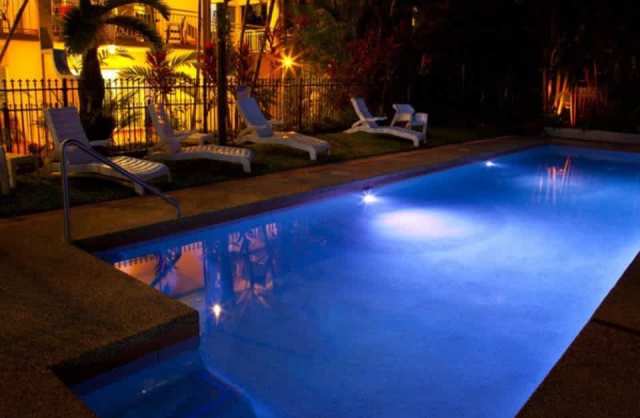 Cairns Beaches holiday, short term rental-superior 1 bedroom apartment ...