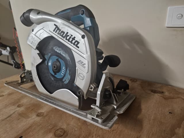 Makita dhs901 deals