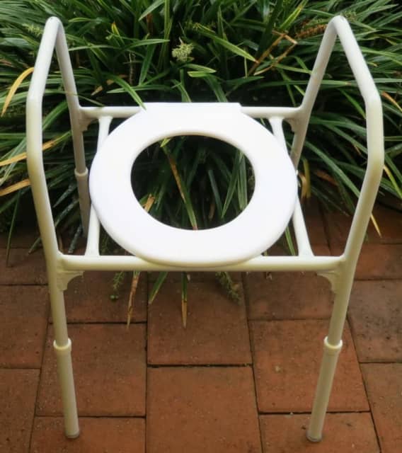 Toilet Shower Seat Adjustable Height Commode, Excellent Condition